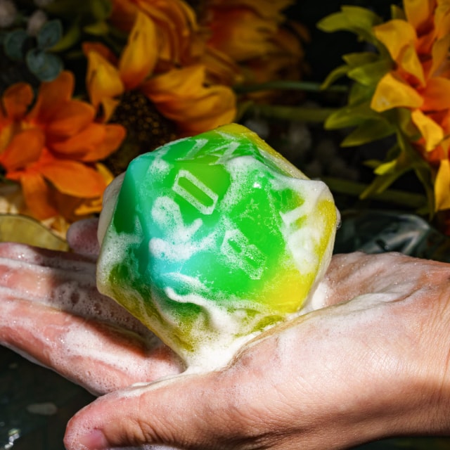 55mm D20 Hand Soap Yellow and blue (peach scent)